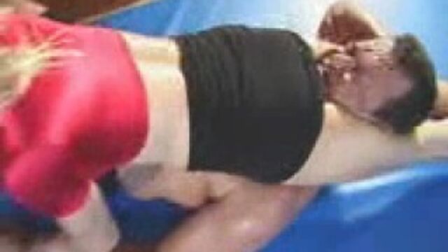 Видео порнуха #8056