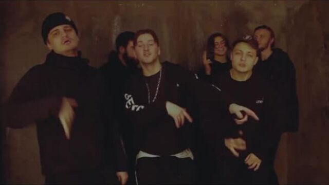 Видео порнуха #38423