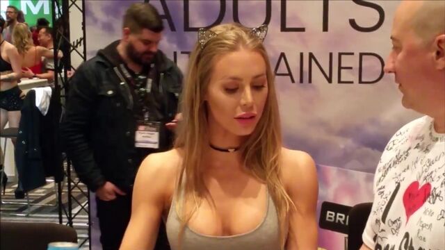 Видео порнуха #173750