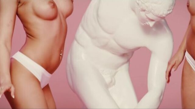 Видео порнуха #222001