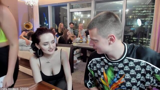 Видео порнуха #122819