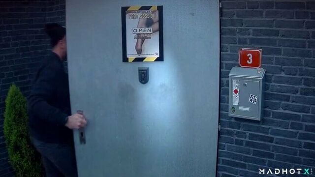 Видео порнуха #182298