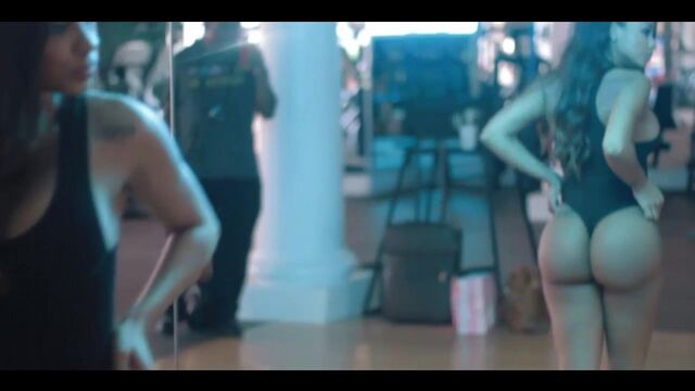 Видео порнуха #23079