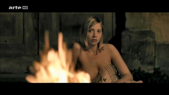 Видео порнуха #132468