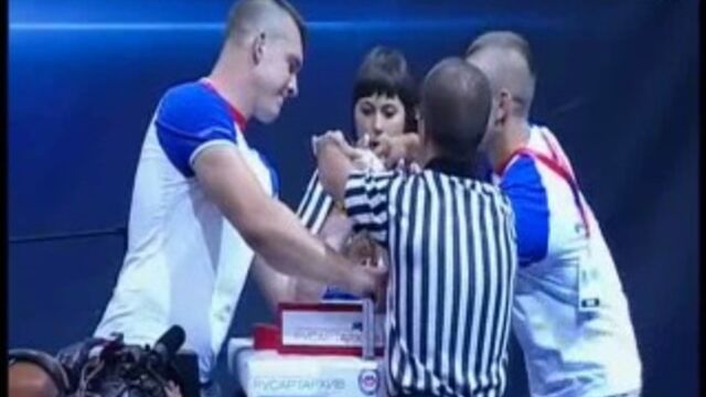 Видео порнуха #4598