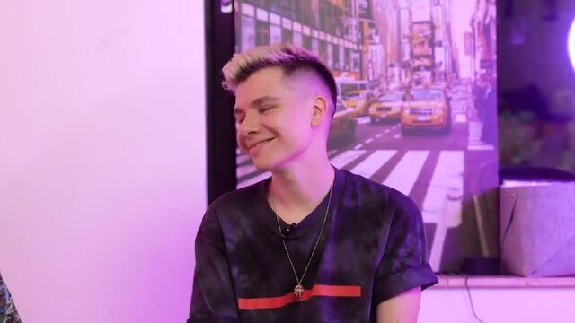 Видео порнуха #188244