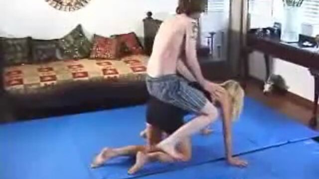 Видео порнуха #181922