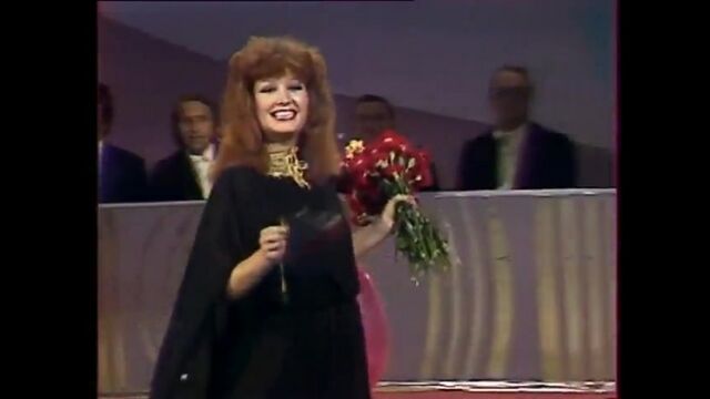 Видео порнуха #183682