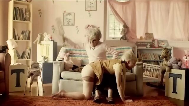 Видео порнуха #173829