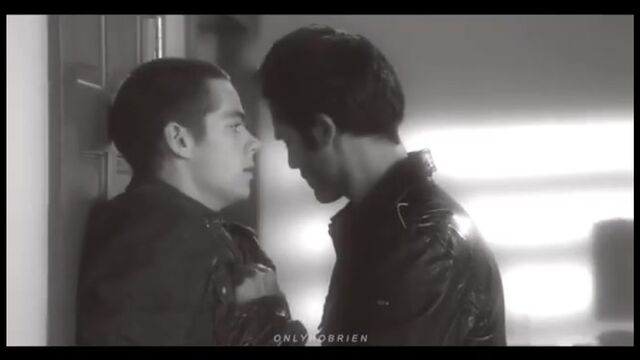 Видео порнуха #159685