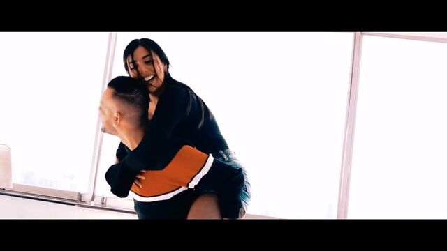 Видео порнуха #191271