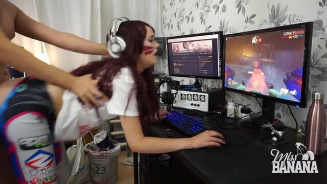 Видео порнуха #146103