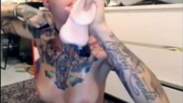 Видео порнуха #12481