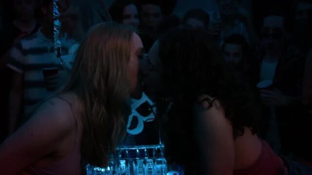 Видео порнуха #38326