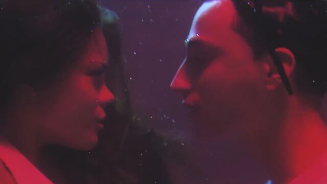 Видео порнуха #180036