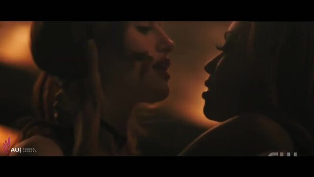 Видео порнуха #96520