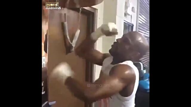 Видео порнуха #154368