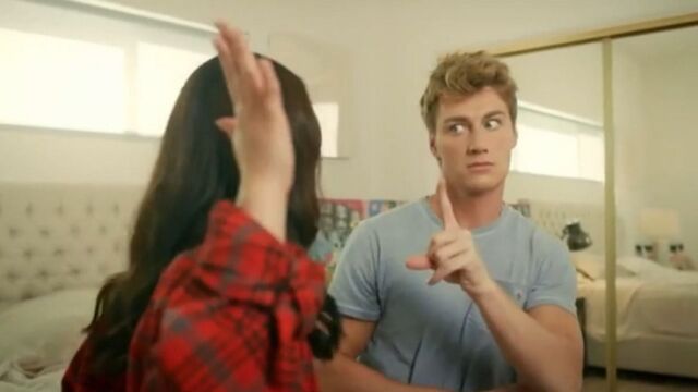 Видео порнуха #160256