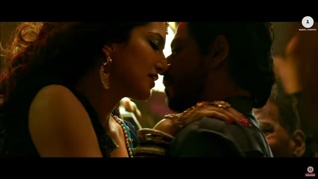 Видео порнуха #23123