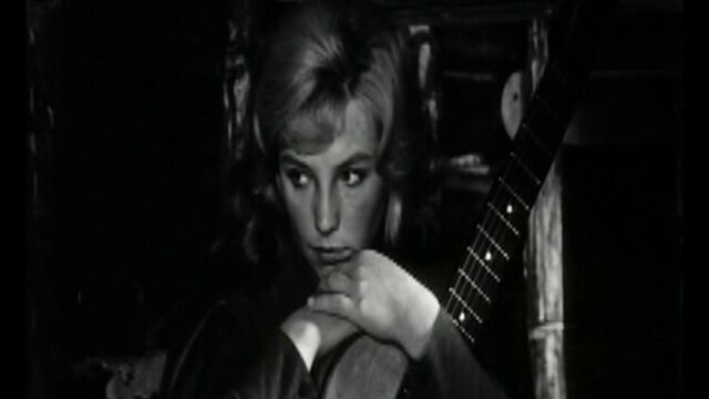 Видео порнуха #26178