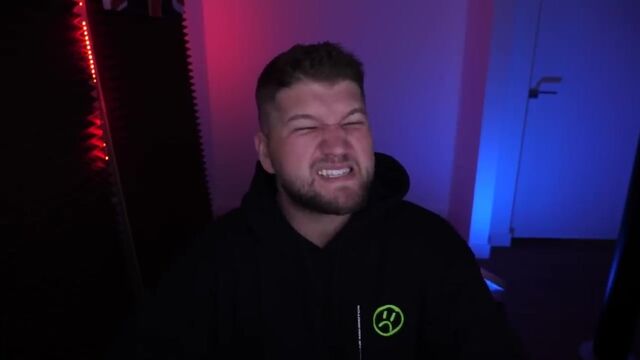 Видео порнуха #169654