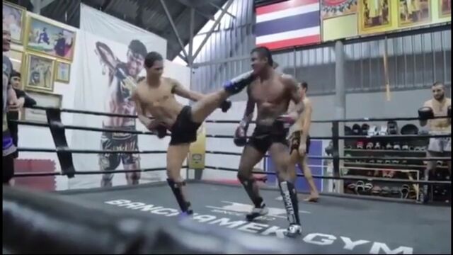 Видео порнуха #115493