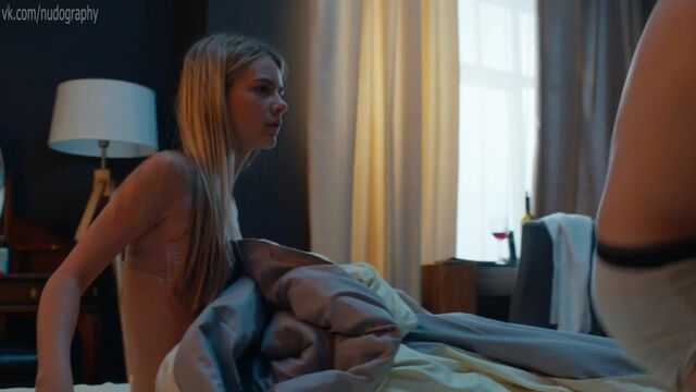 Видео порнуха #182688