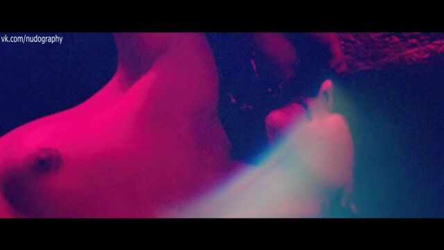 Видео порнуха #154659