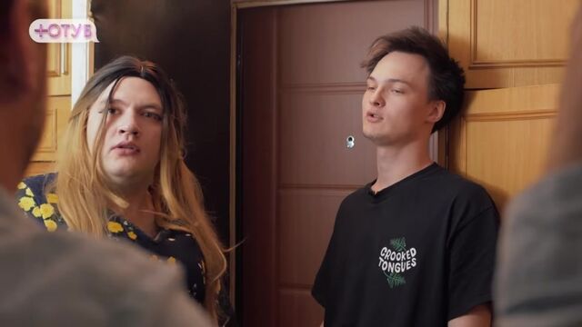 Видео порнуха #108379